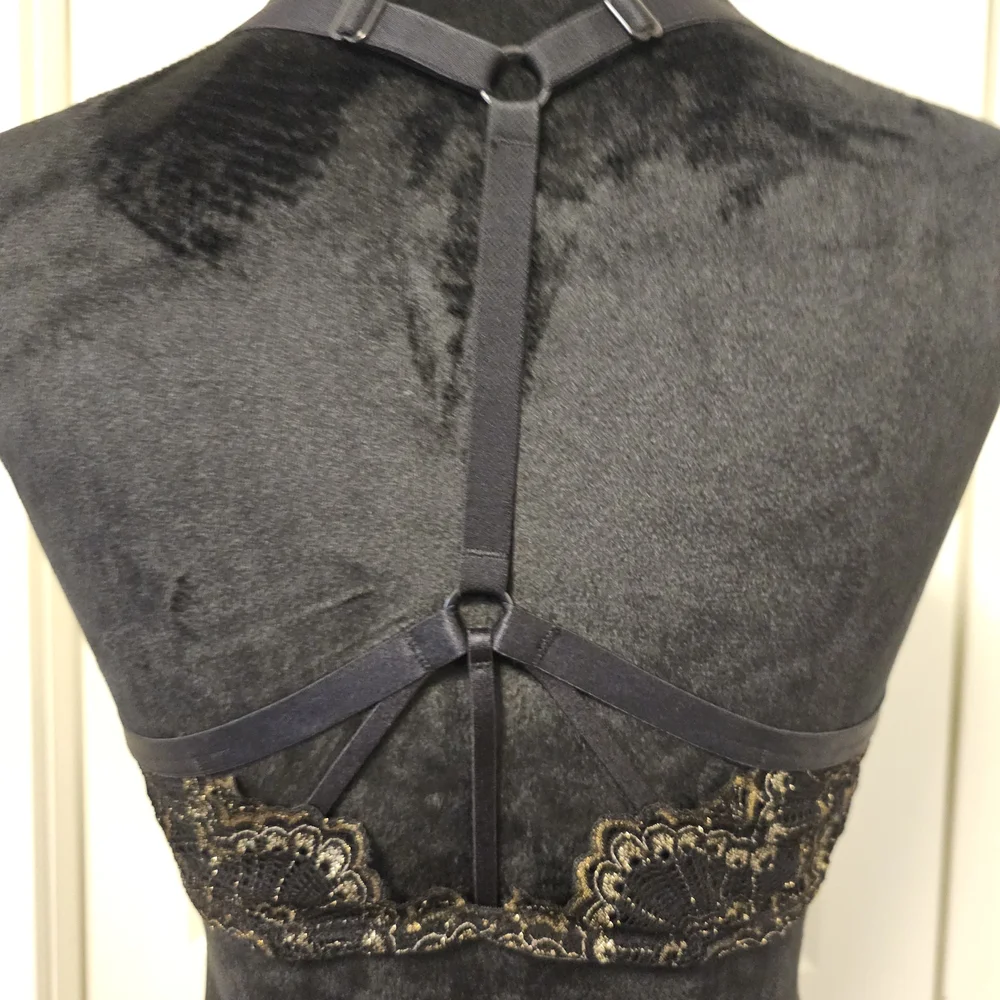 La Senza  Black Bra with Gold Lace Front Closure Racerback SZ 36C - Picture 4 of 11